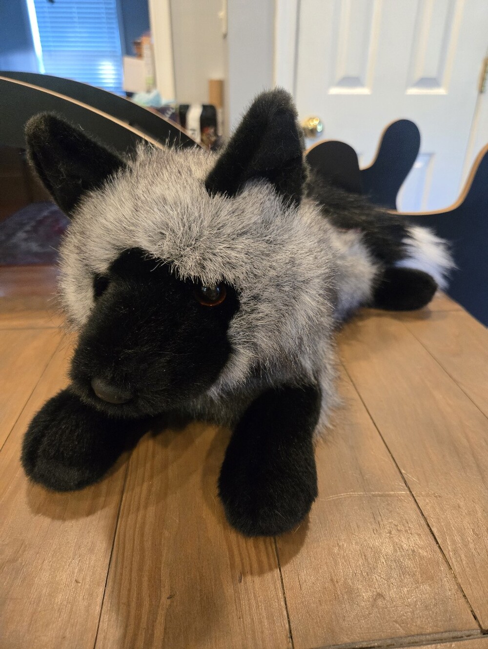Douglas Sterling DLux Silver Fox Comfort Pet Plush